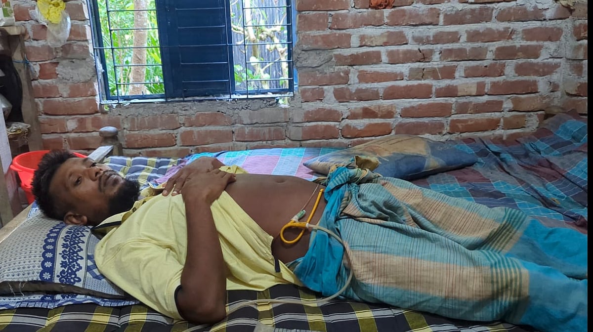 বৈষম্যবিরোধী ছাত্র আন্দোলনে গুলিবিদ্ধ হয়েছেন সুমন মিয়া। বুধবার পটুয়াখালীর বাউফল উপজেলার মঠবাড়িয়া গ্রামে